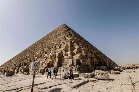 Egypt: Scientists discover hidden corridor in Great Pyramid