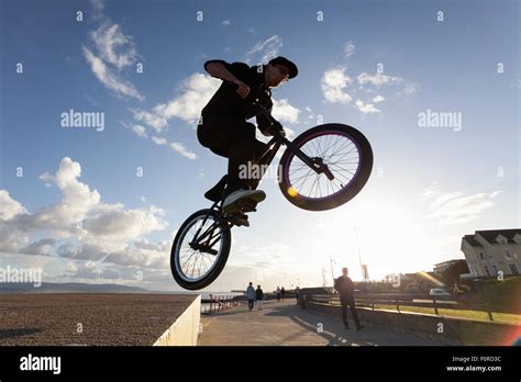 Bmx Stunts High Resolution Stock Photography and Images - Alamy