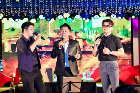 Vietexplorer.com - Ngo Thuy Mien to Perform Live Love Songs at Hanoi Opera