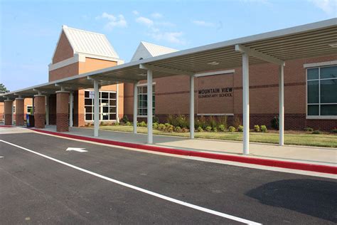 Cobb welcomes elementary students to brand-new Mountain View Elementary ...