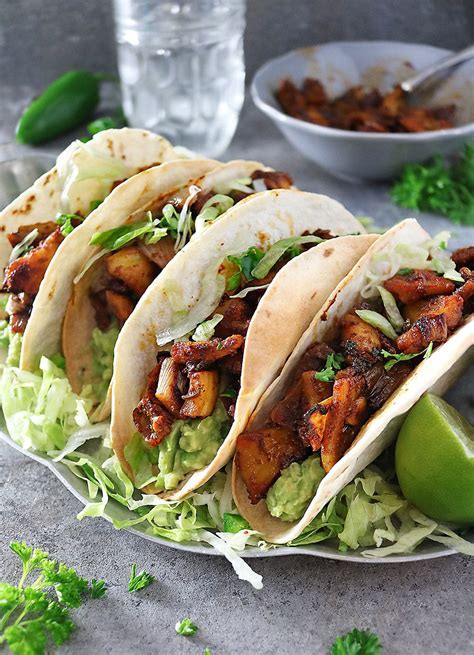 Easy Vegan Jackfruit Tacos Recipe - Savory Spin