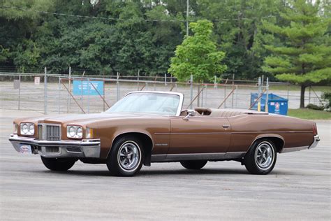 1972 Pontiac Grand Ville | Midwest Car Exchange