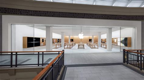 Mall of Georgia - Apple Store - Apple