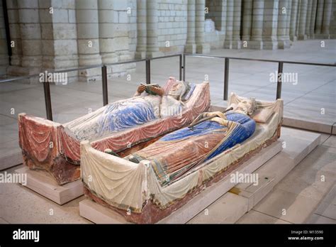 Tomb of Richard the Lionheart and Isabella of Angouleme in Fontevraud ...