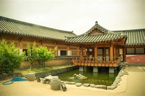 Diana Verdín: Jeonju's Hanok Village, South Korea