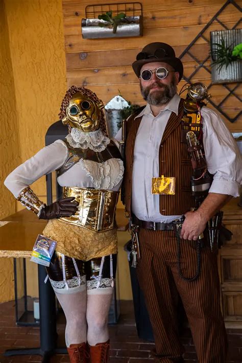 Wild Wild West Steampunk Convention 2024 - Dotty Gillian