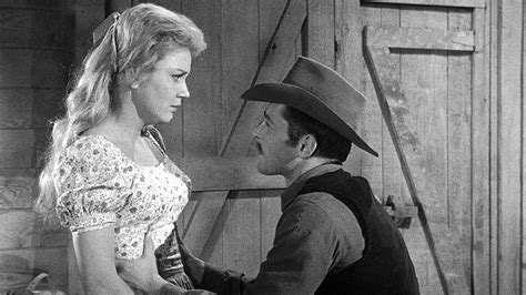 Watch Gunsmoke Season 1 Episode 20: Half Straight - Full show on CBS ...