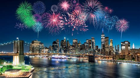 Where to Watch the 4th of July Fireworks in NYC 2023 | Condé Nast Traveler