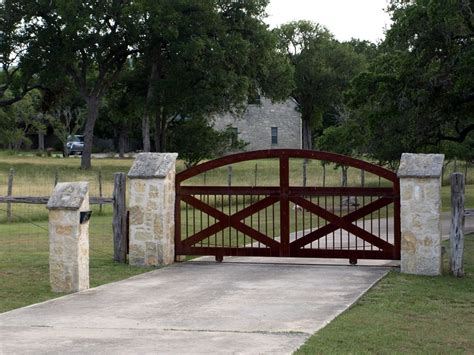 Texas Ranch Entrance Gates | Images and Photos finder