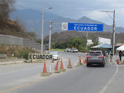 Crossing the Macará River - Chile to Mexico