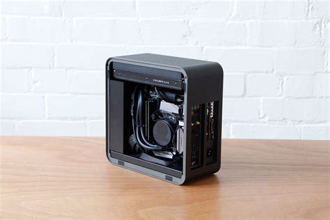 Circle Pro Unibody Mini-ITX Computer Case — Joshua Flowers | Computer ...