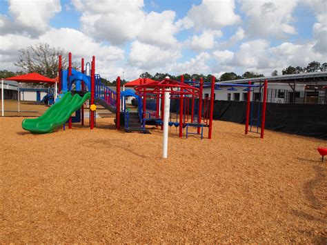 Elementary School Playground | The Playground Surfacing Experts ...