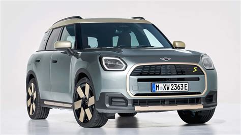 2024 Mini Countryman EV Revealed With Up To 287 Miles Of WLTP Range ...