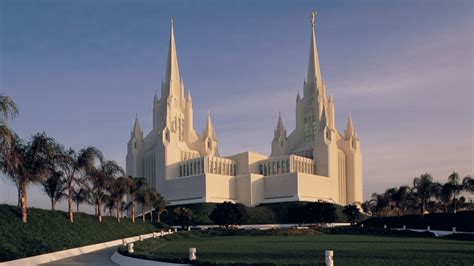 San Diego California Temple Now Closed for Extensive Renovations