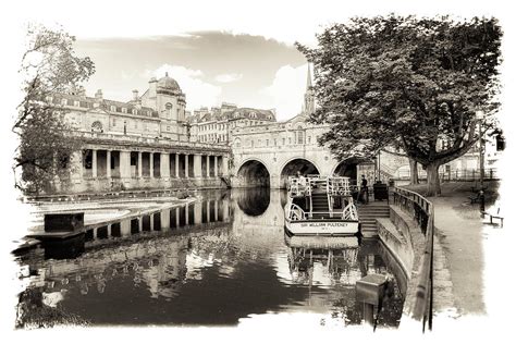 Pulteney Bridge Photograph by Sam Cox - Fine Art America