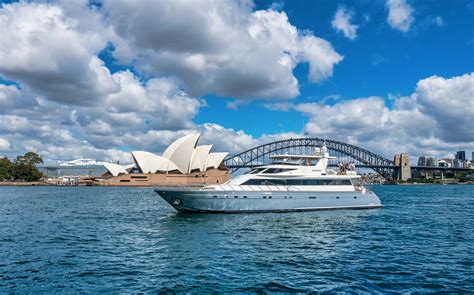 Sydney Harbor Cruises | Luxury Cruises from the Sydney Harbor