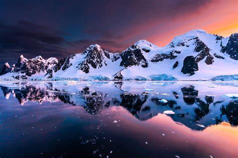 Sunset in the Antarctic Peninsula [OC] [2399x1600] Heres to you Dad ...