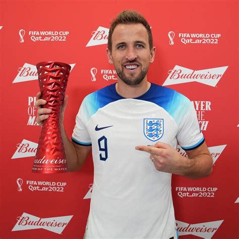 Harry Kane with his Man of the Match Trophy : r/soccer