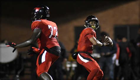 Spring high school football roundup: Westfield picks up win over MacArthur