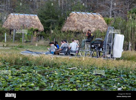 Airboat Leaving to Tour the Swamp, Billie Swamp Safari, Clewiston ...