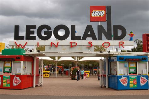 Angel Tours & Travels - Legoland Windsor - Private hire only