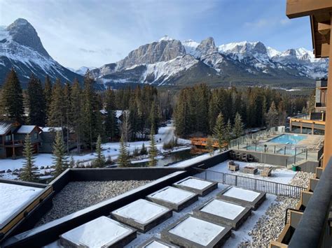 9 Best Pet-Friendly Hotels in Canmore, Alberta - The Banff Blog