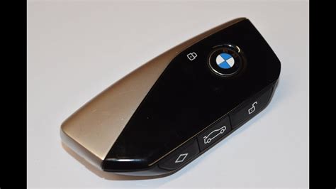 2023 BMW 740 / X7 Key Fob Battery Replacement - EASY DIY - YouTube