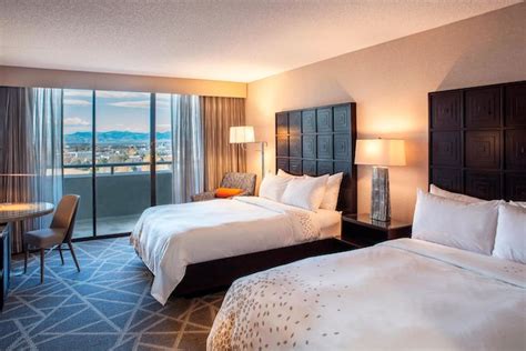 Top 5 Best Denver Hotels With Balcony - pretravels.com