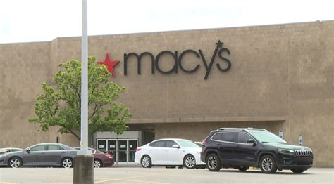 Macy's at Old Hickory Mall reopens - WBBJ TV