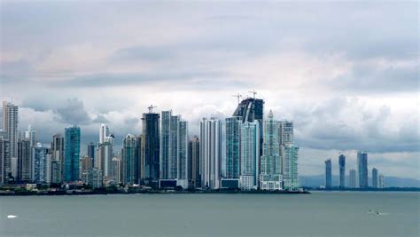 File:Panama Skyline.jpg