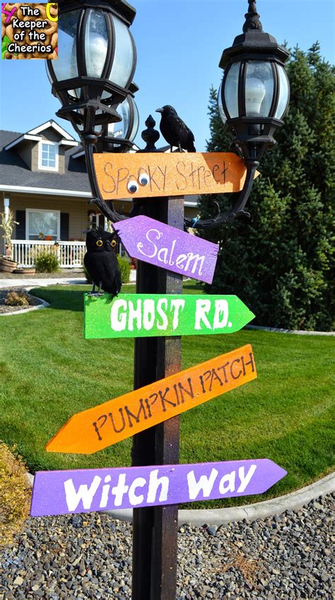 Halloween Yard Sign- made with scrap wood - The Keeper of the Cheerios