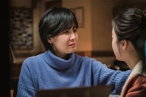 Kim Tae Hee Has A Tearful Reunion With Her Best Friend In “Hi Bye, Mama”