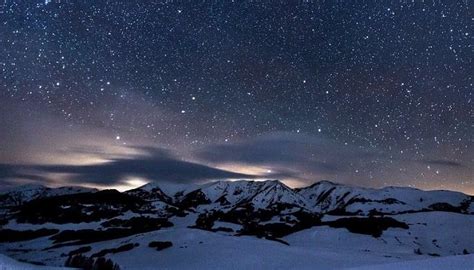 Pyrénées : En Skis et raquettes sous le ciel étoilé de la montagne ...