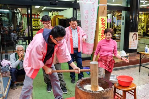 Mochitsuki: The Traditional Art of Making Mochi | Arigato Travel