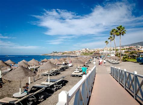 Plage De Fanabe En Costa Adeje Tenerife, Îles Canaries Photo éditorial ...