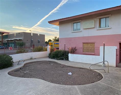 “Swimming” Pool at an abandoned motel (Tempe, AZ) : r/AbandonedPorn