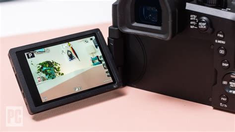 Leica V-Lux 5 Review | PCMag