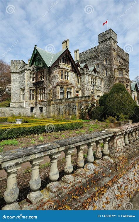 Garden in Hatley castle stock image. Image of path, garden - 14360721