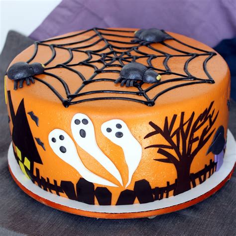 Pin von Marla Carr auf Fake Cakes | Halloween torte, Halloween desserts ...