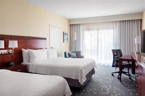 Courtyard by Marriott Denver Central Park | Luxury 3-Star Hotel