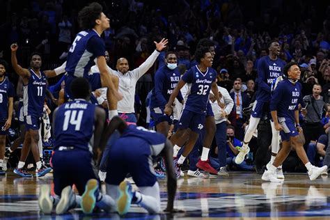 Small schools ride a lasting wave from March Madness upsets | AP News