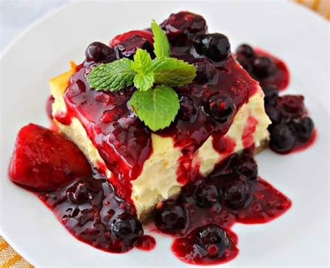 Mixed Berry Cheesecake Bars [Low-carb] - Dr. Davinah's Eats