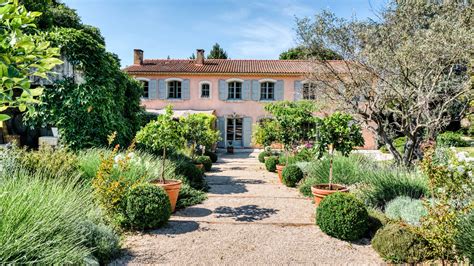 Tour This Picture-Perfect Villa in Provence | Architectural Digest