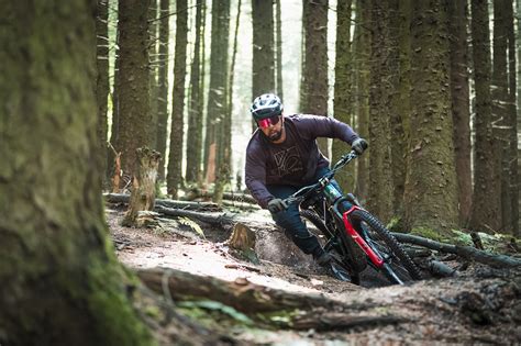 Video: Lando Steezy on the Nukeproof Megawatt - Pinkbike