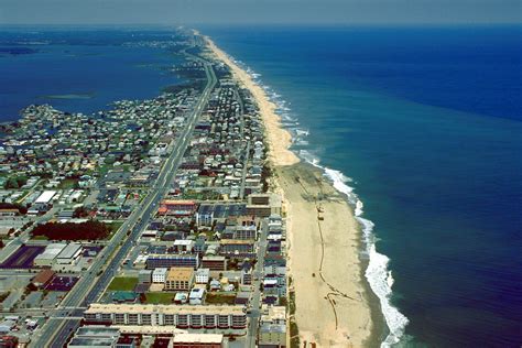 File:Ocean City Maryland aerial view north.jpg - Wikimedia Commons