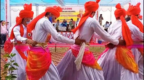 Traditional Folk Dances of Jammu & Kashmir - Kashmiri Music