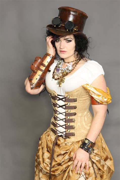 Steampunk Fashion Guide: Buttercream Steam