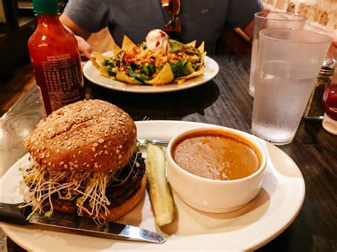 Your Guide to the Best Vegan Restaurants in Chicago | Course Charted