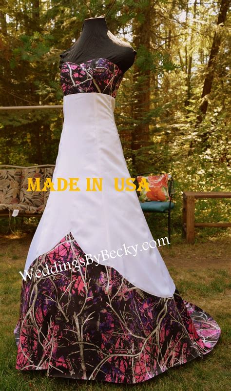 Muddy Girl Camo Wedding Dress | Camo wedding dresses, Camo wedding ...