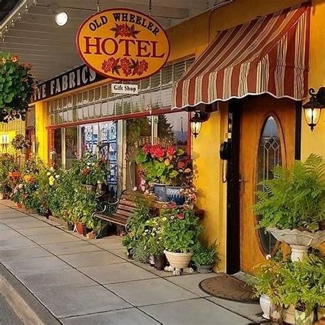 Old Wheeler Hotel - Travel Oregon